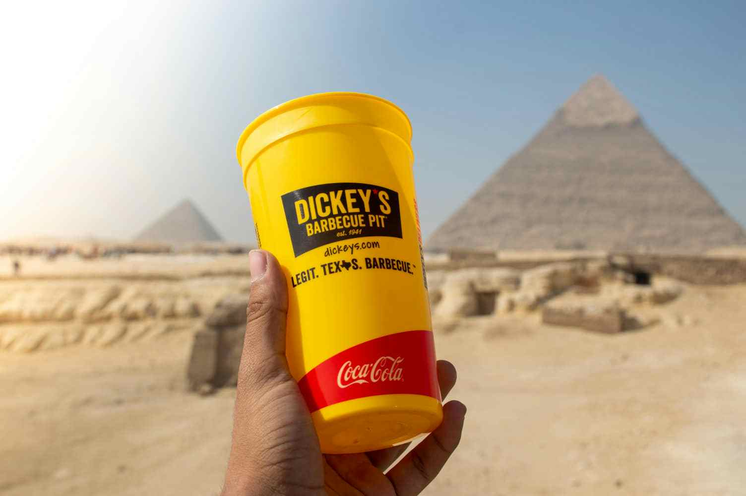 FastCasual.com: Dickey's to Africa